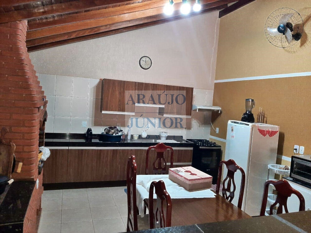Chácara à venda com 3 quartos, 250m² - Foto 7