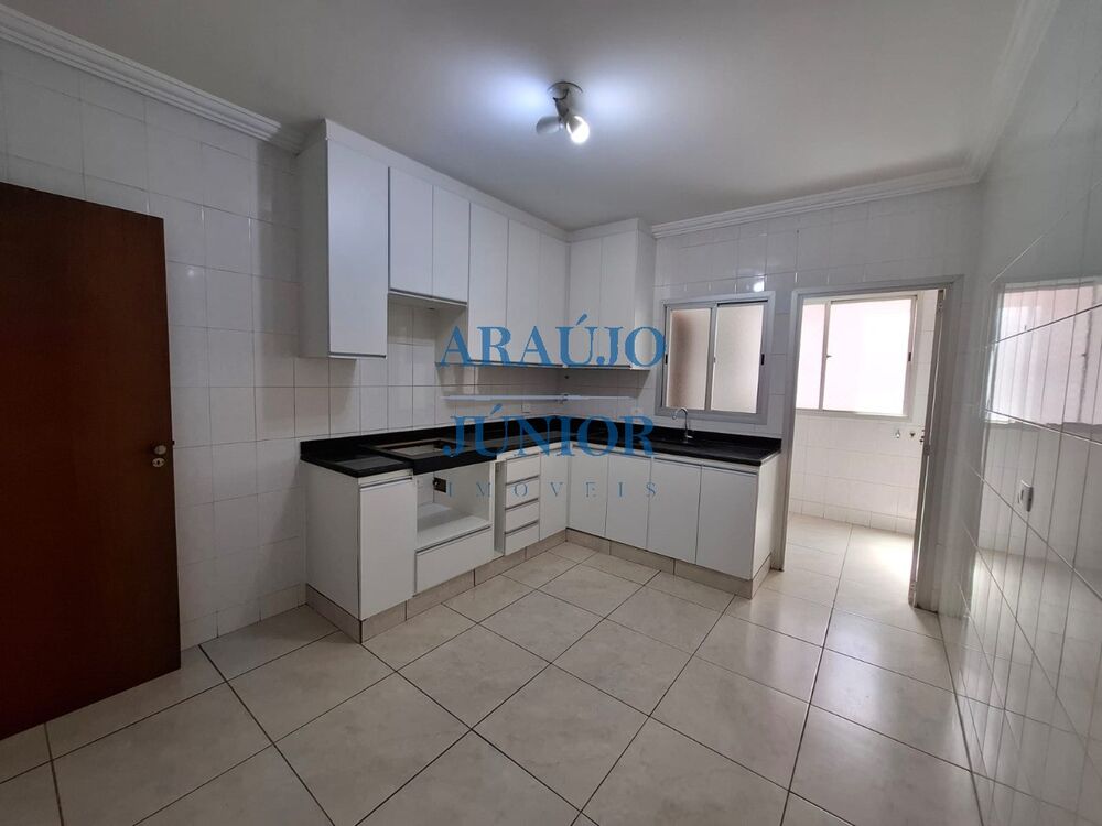 Apartamento, 3 quartos, 100 m² - Foto 1