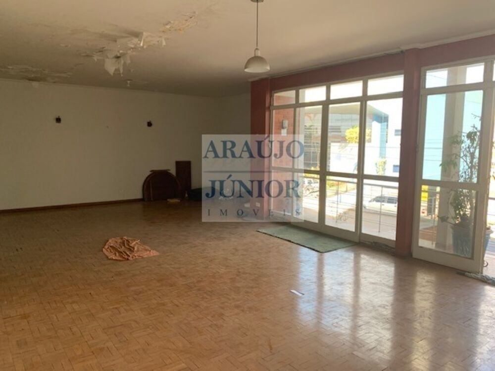 Casa, 3 quartos, 233 m² - Foto 2