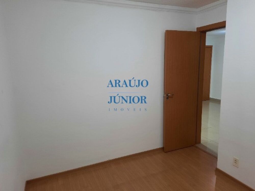 Apartamento à venda com 2 quartos, 64m² - Foto 4
