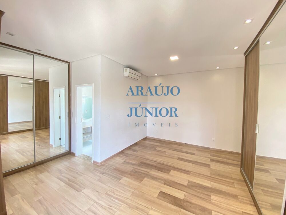 Casa à venda com 3 quartos, 220m² - Foto 3