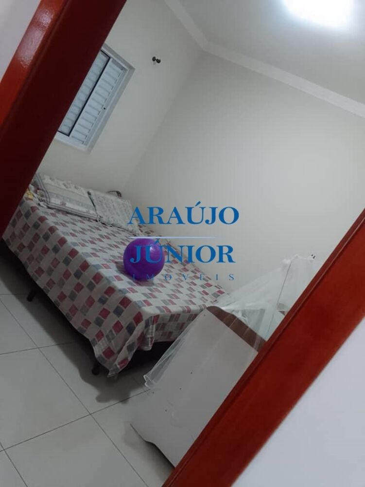 Casa à venda com 2 quartos, 71m² - Foto 12