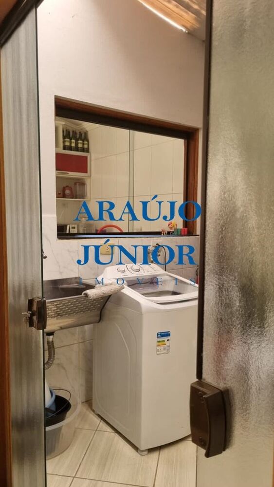 Casa à venda com 2 quartos, 100m² - Foto 6