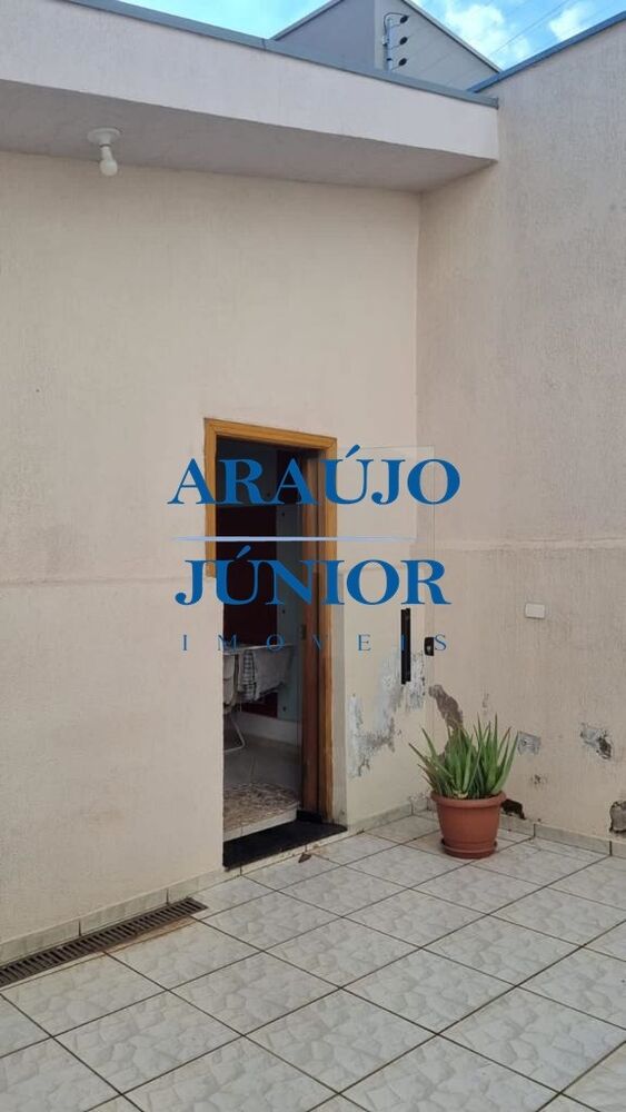 Casa à venda com 2 quartos, 100m² - Foto 4