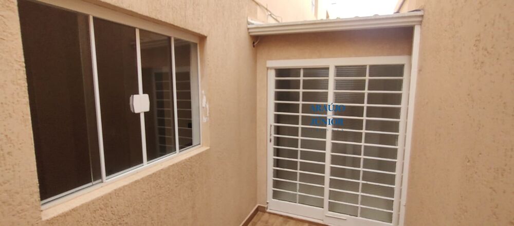 Casa à venda com 1 quarto, 55m² - Foto 8