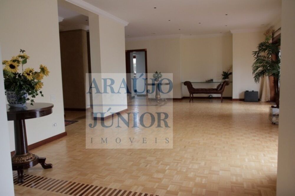 Casa à venda com 4 quartos, 1000m² - Foto 8