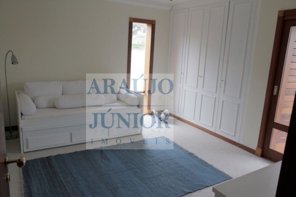 Casa à venda com 4 quartos, 1000m² - Foto 5