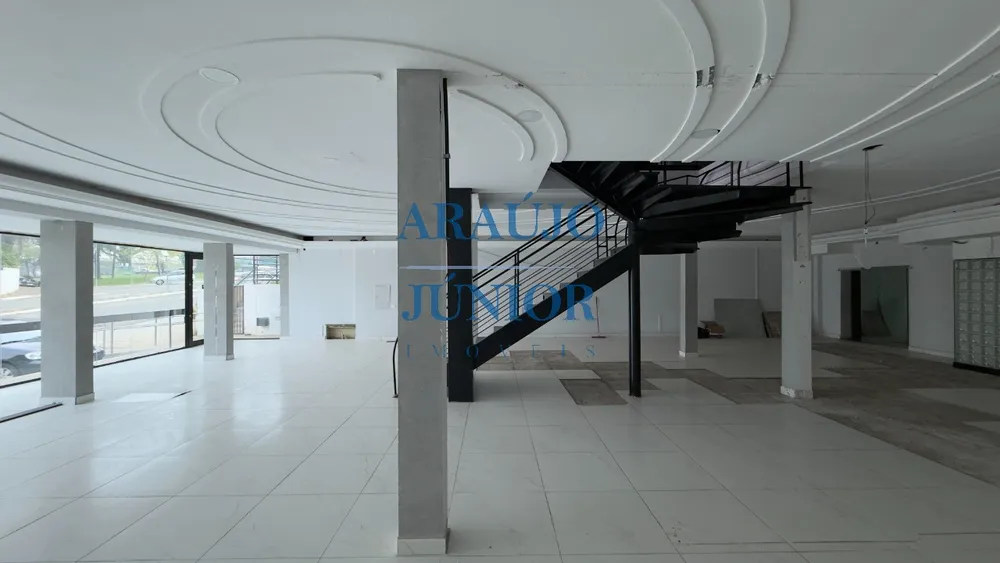 Loja-Salão, 690 m² - Foto 1