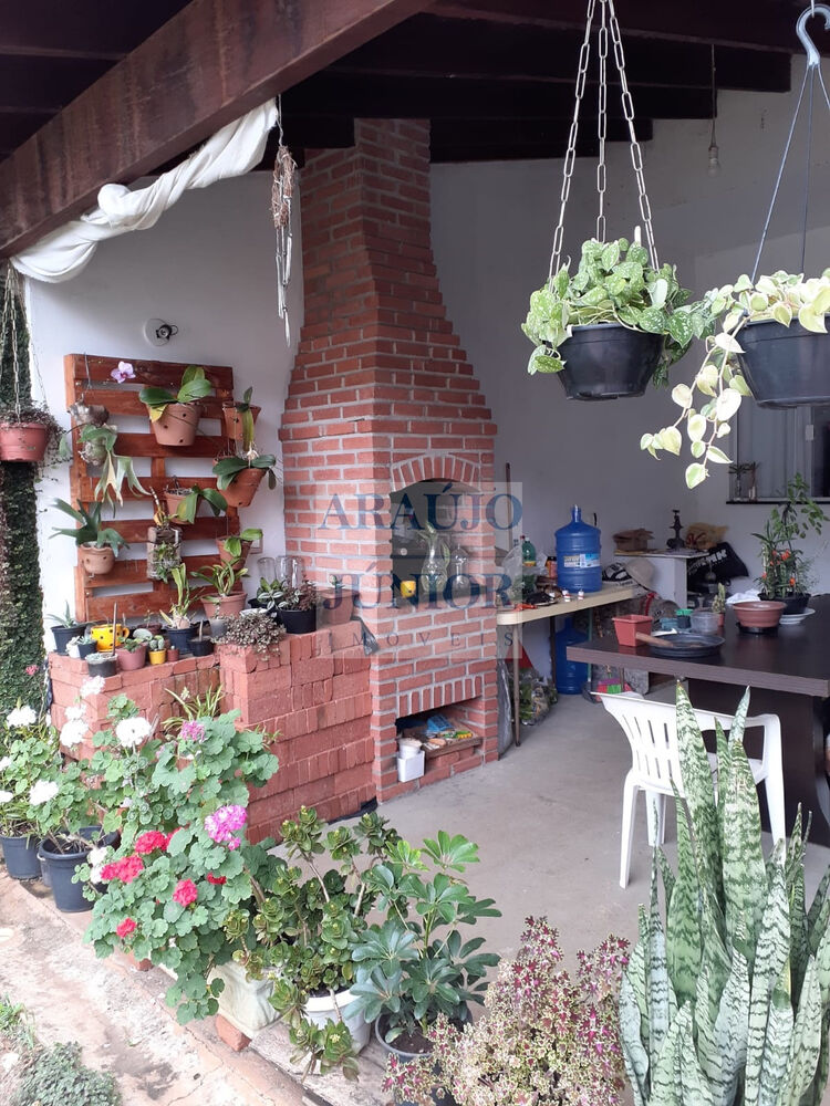 Casa, 3 quartos, 195 m² - Foto 2