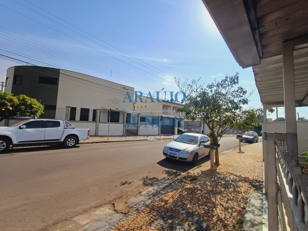 Casa, 5 quartos, 232 m² - Foto 2