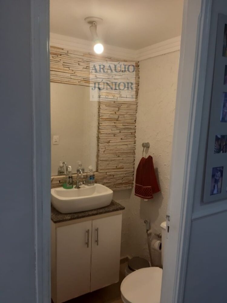 Casa à venda com 3 quartos, 110m² - Foto 4