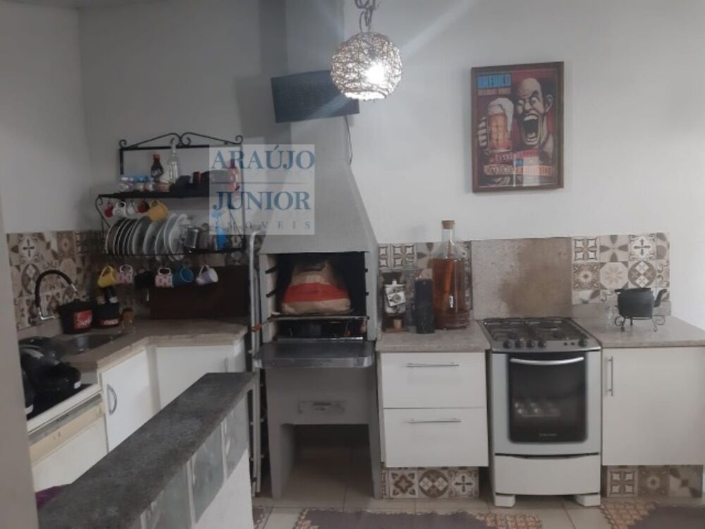 Casa à venda com 3 quartos, 110m² - Foto 5