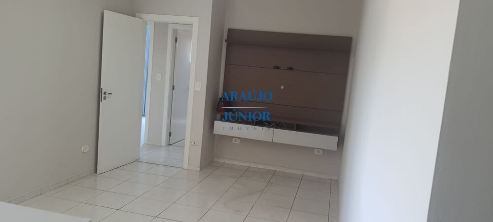 Apartamento à venda com 3 quartos, 110m² - Foto 1