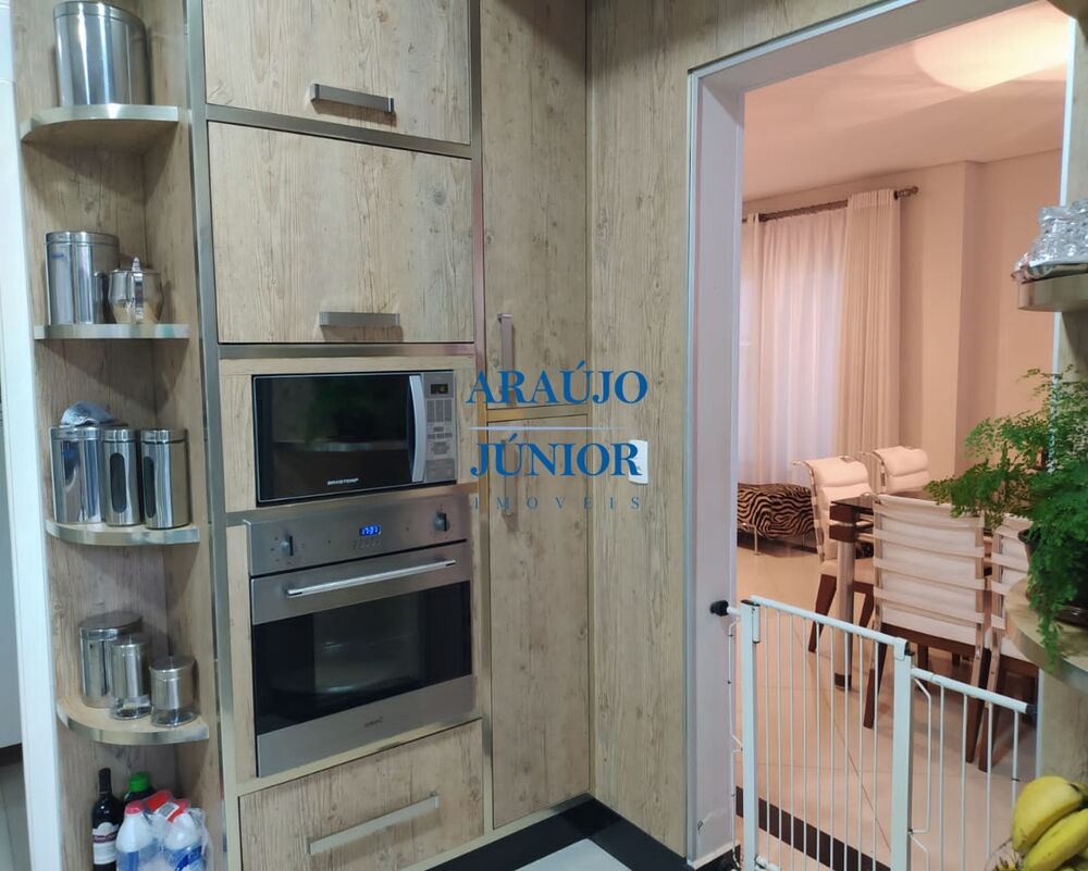 Casa, 3 quartos, 300 m² - Foto 6