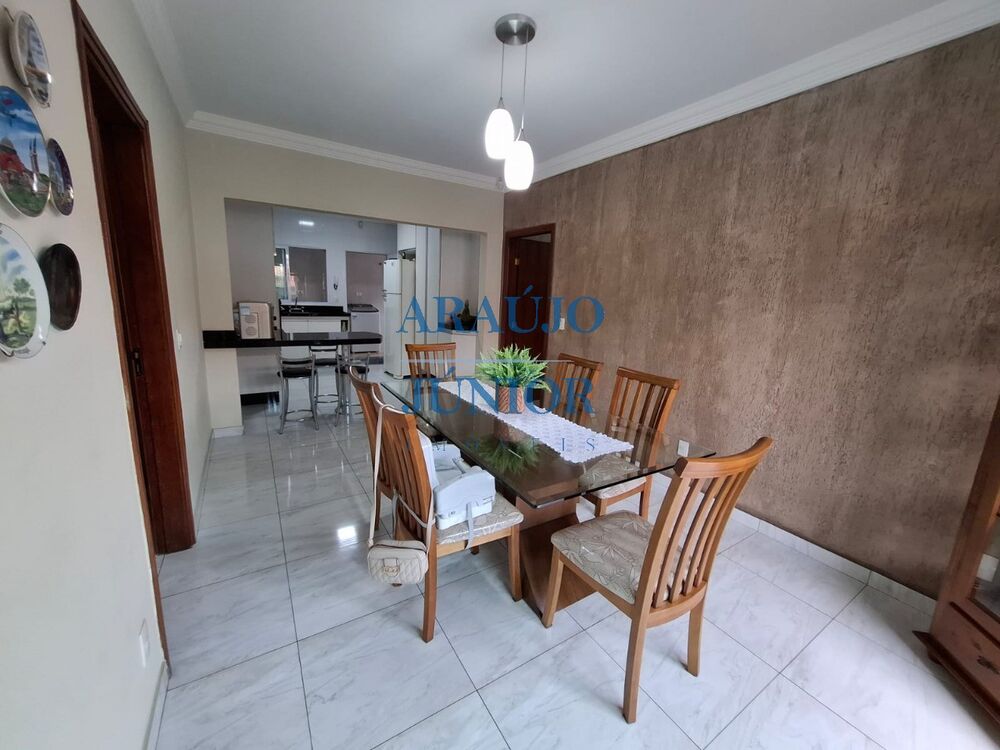 Casa, 3 quartos, 186 m² - Foto 4