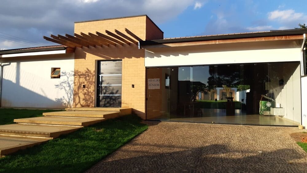 Casa, 3 quartos, 270 m² - Foto 1