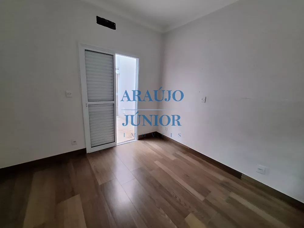 Casa à venda com 3 quartos, 104m² - Foto 2