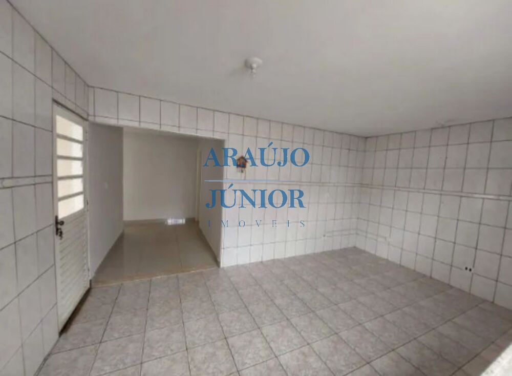Casa à venda com 3 quartos, 200m² - Foto 4