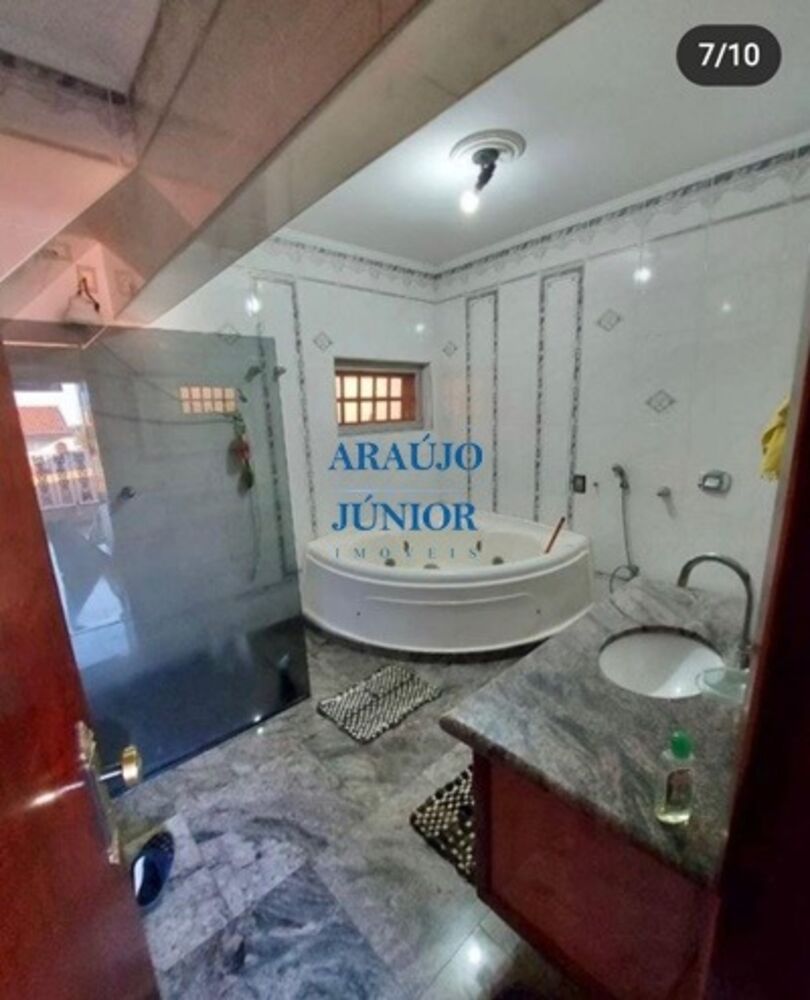 Casa à venda com 4 quartos, 341m² - Foto 46