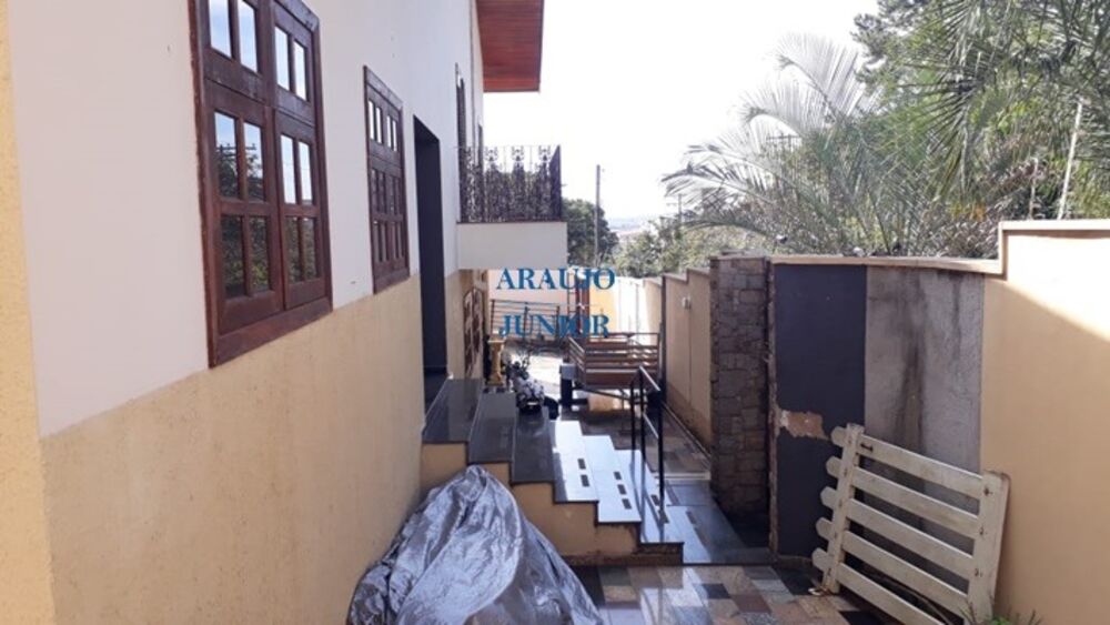 Casa à venda com 4 quartos, 341m² - Foto 52