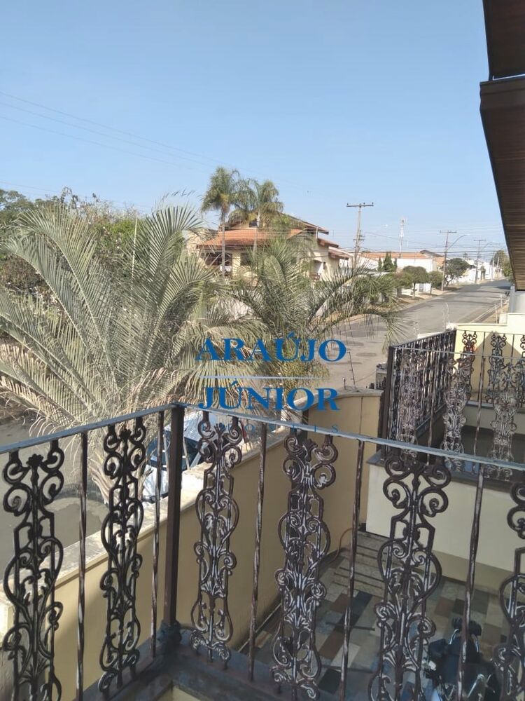 Casa à venda com 4 quartos, 341m² - Foto 21
