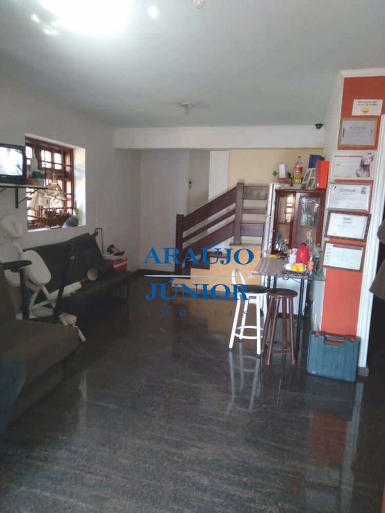 Casa à venda com 4 quartos, 341m² - Foto 34