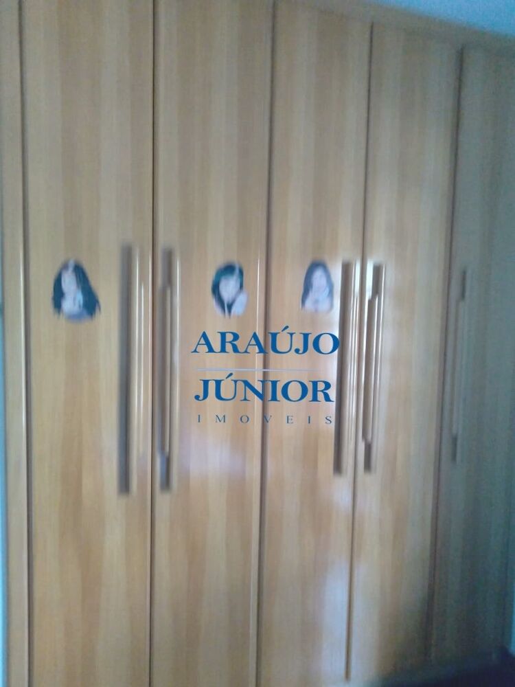 Casa à venda com 4 quartos, 341m² - Foto 9