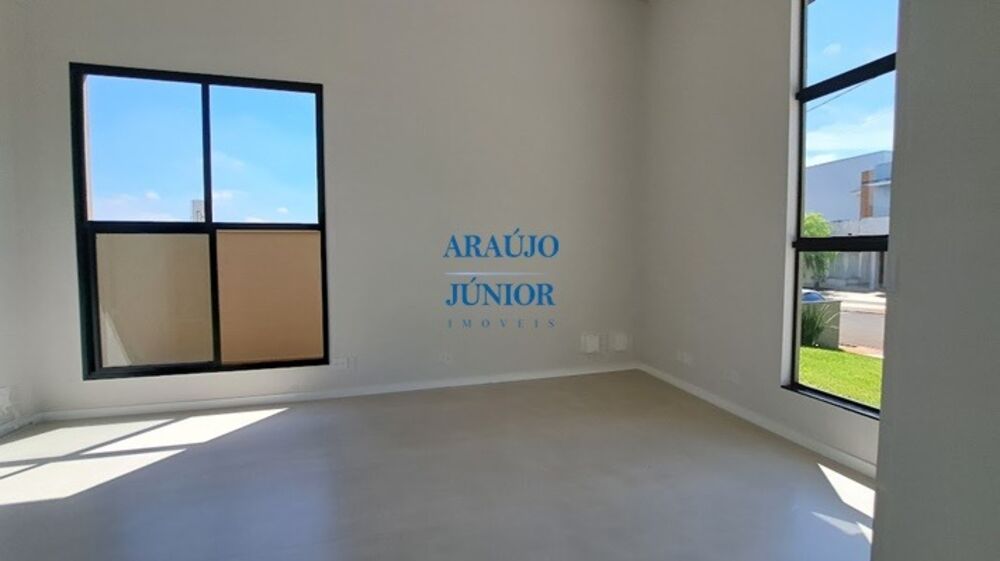 Casa à venda com 3 quartos, 450m² - Foto 1