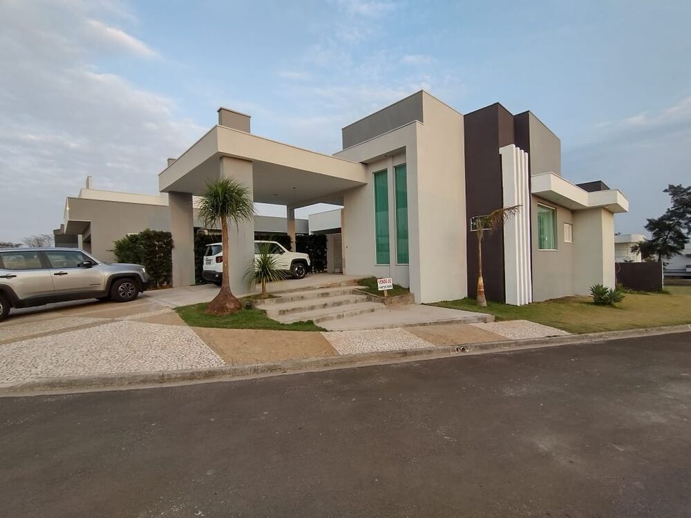 Casa à venda com 3 quartos, 280m² - Foto 1