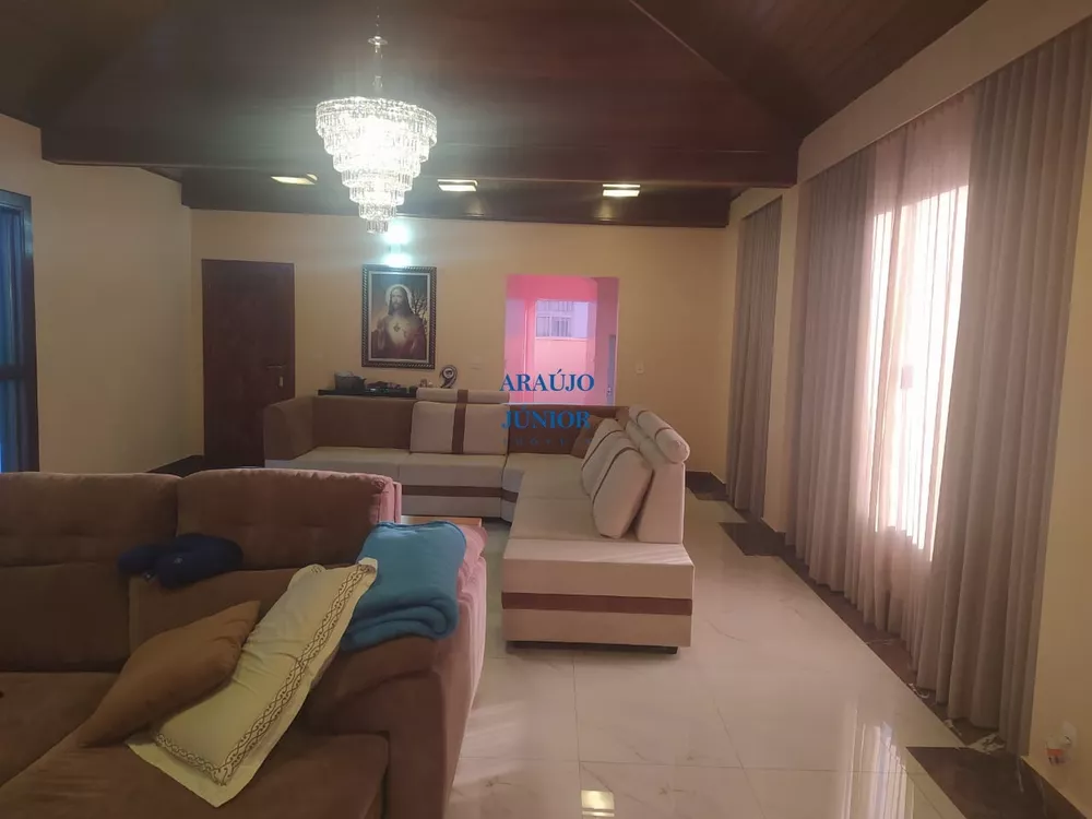 Casa, 4 quartos, 430 m² - Foto 1