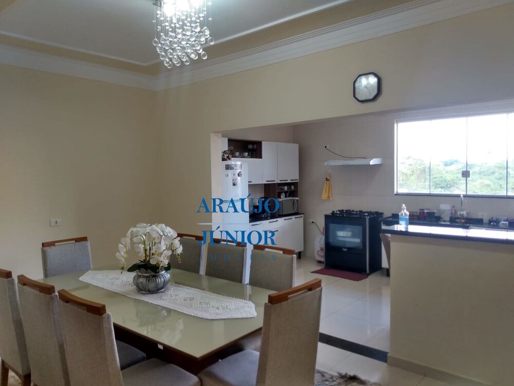 Casa, 6 quartos, 256 m² - Foto 2