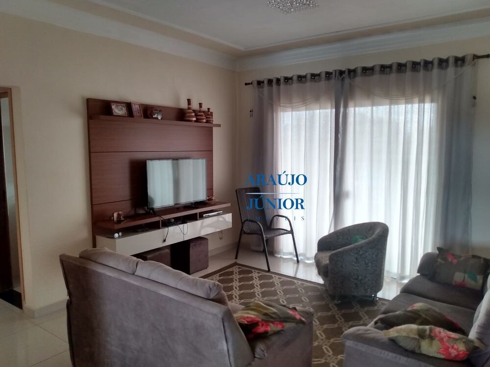 Casa, 6 quartos, 256 m² - Foto 4