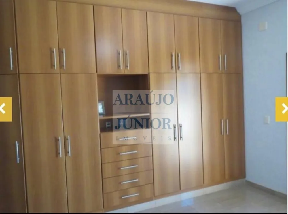 Casa, 3 quartos, 241 m² - Foto 13