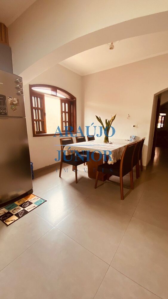 Casa, 3 quartos, 165 m² - Foto 1