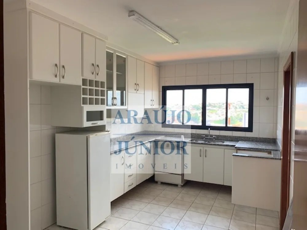 Apartamento, 3 quartos, 170 m² - Foto 3