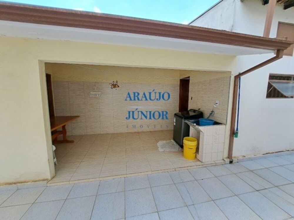 Casa, 3 quartos, 300 m² - Foto 1