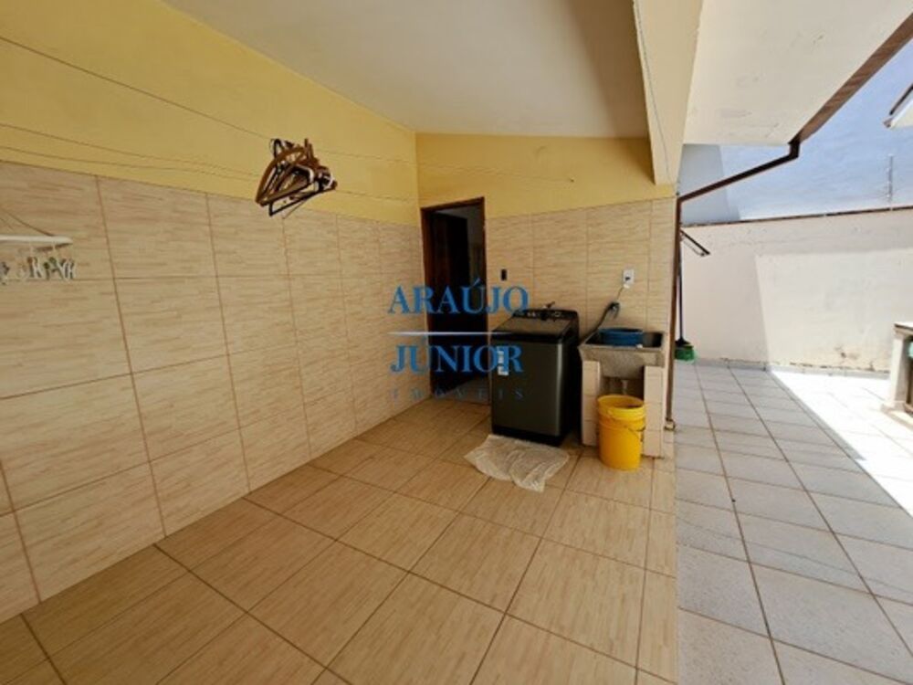 Casa, 3 quartos, 300 m² - Foto 9