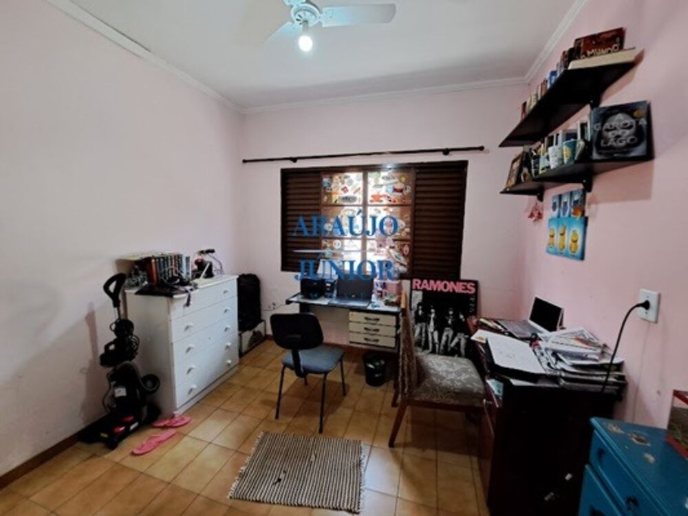 Casa, 3 quartos, 300 m² - Foto 13