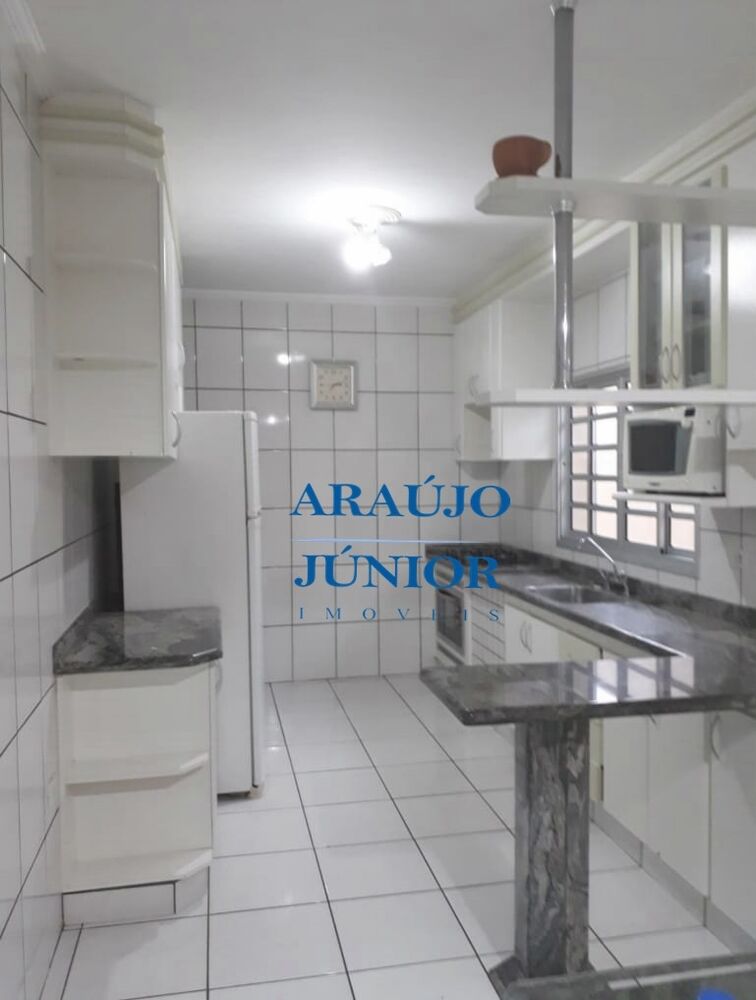 Casa, 3 quartos, 188 m² - Foto 2
