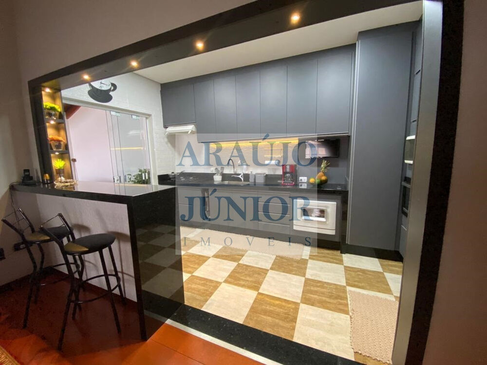 Casa, 5 quartos, 220 m² - Foto 6