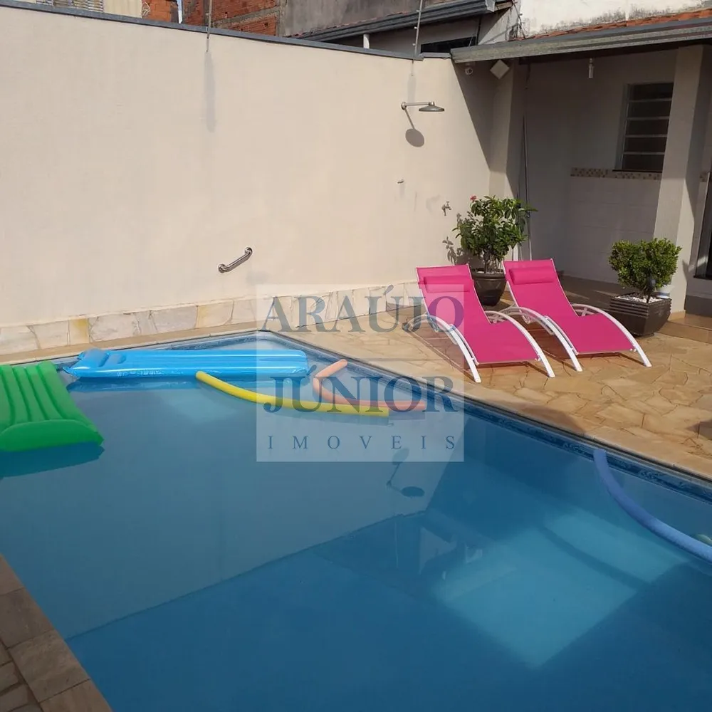 Casa, 5 quartos, 220 m² - Foto 1