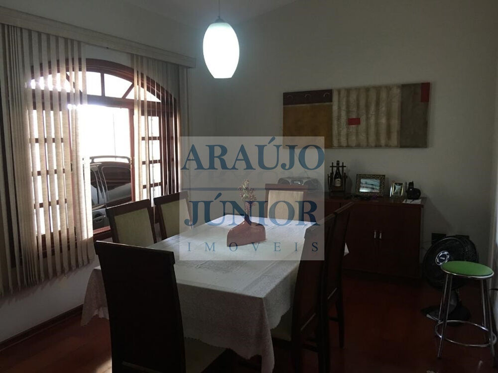 Casa, 5 quartos, 220 m² - Foto 3