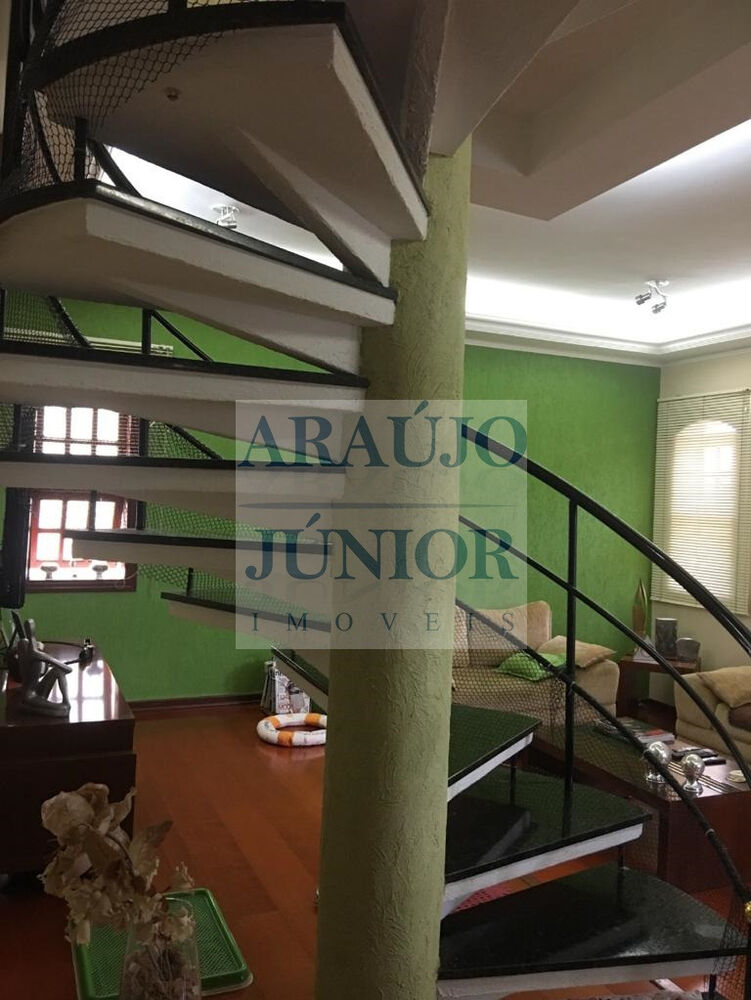 Casa, 5 quartos, 220 m² - Foto 4