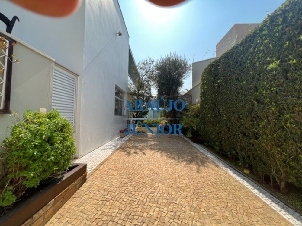 Casa à venda com 4 quartos, 560m² - Foto 52