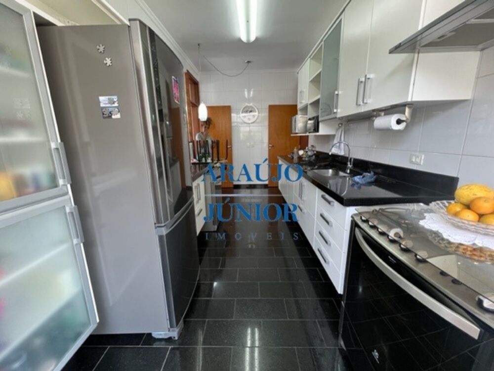 Casa à venda com 4 quartos, 560m² - Foto 46