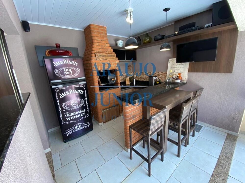 Casa, 2 quartos, 140 m² - Foto 1
