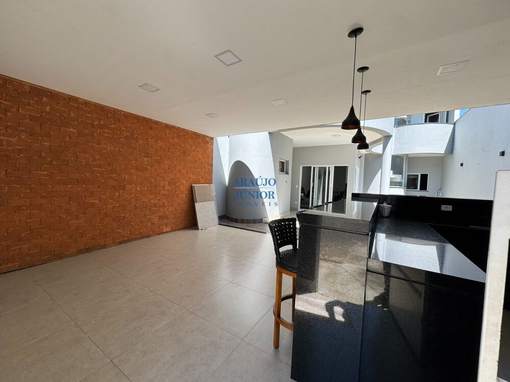 Casa, 3 quartos, 198 m² - Foto 3