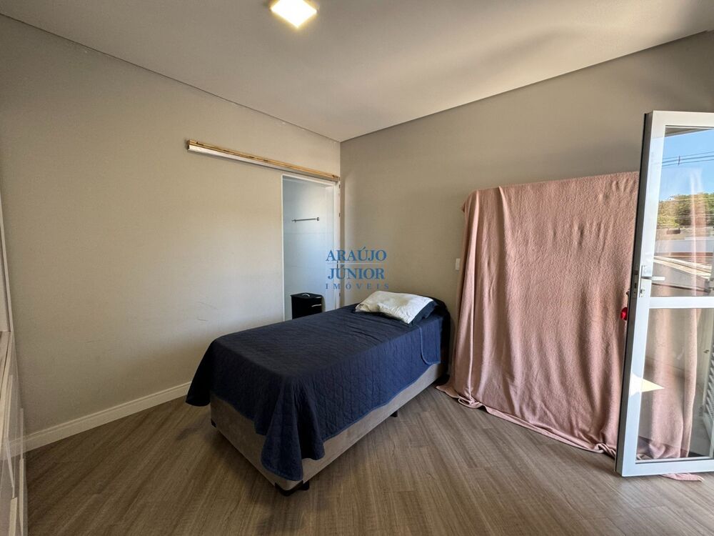 Casa, 3 quartos, 198 m² - Foto 11