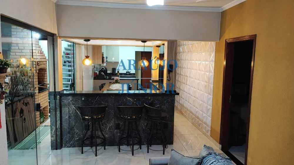 Casa, 3 quartos, 140 m² - Foto 4