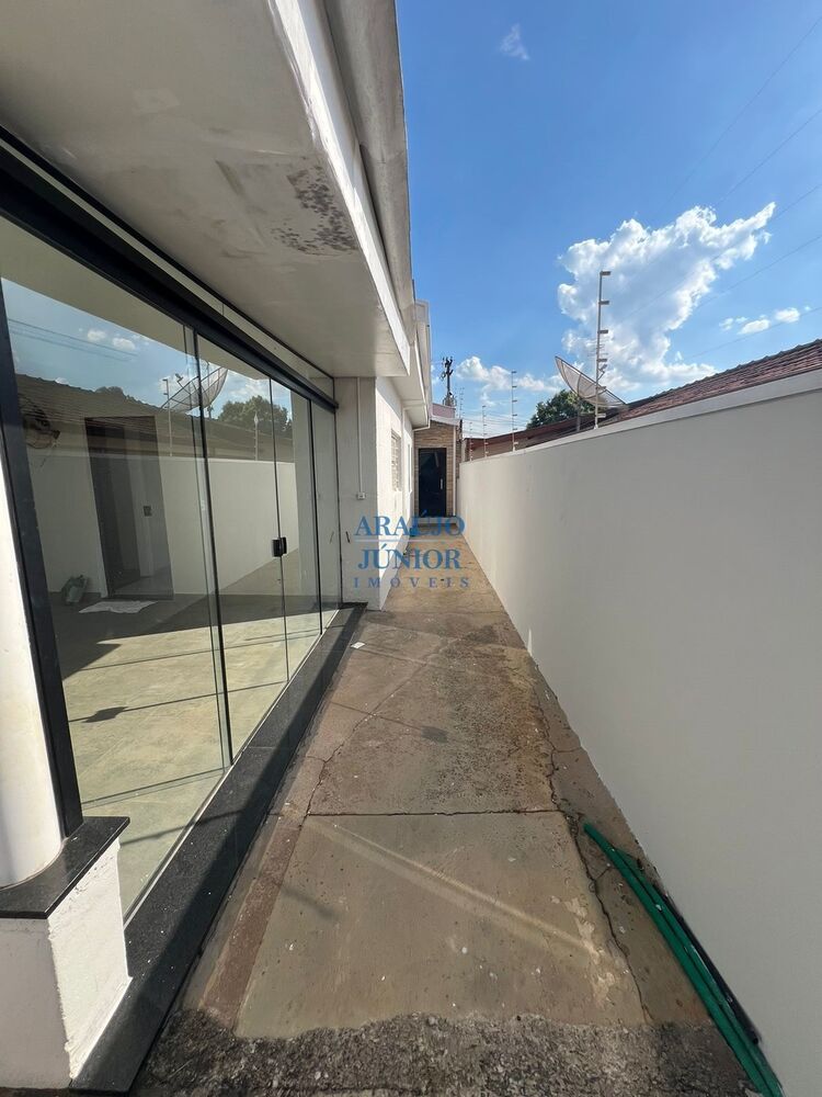 Casa à venda com 3 quartos, 185m² - Foto 20